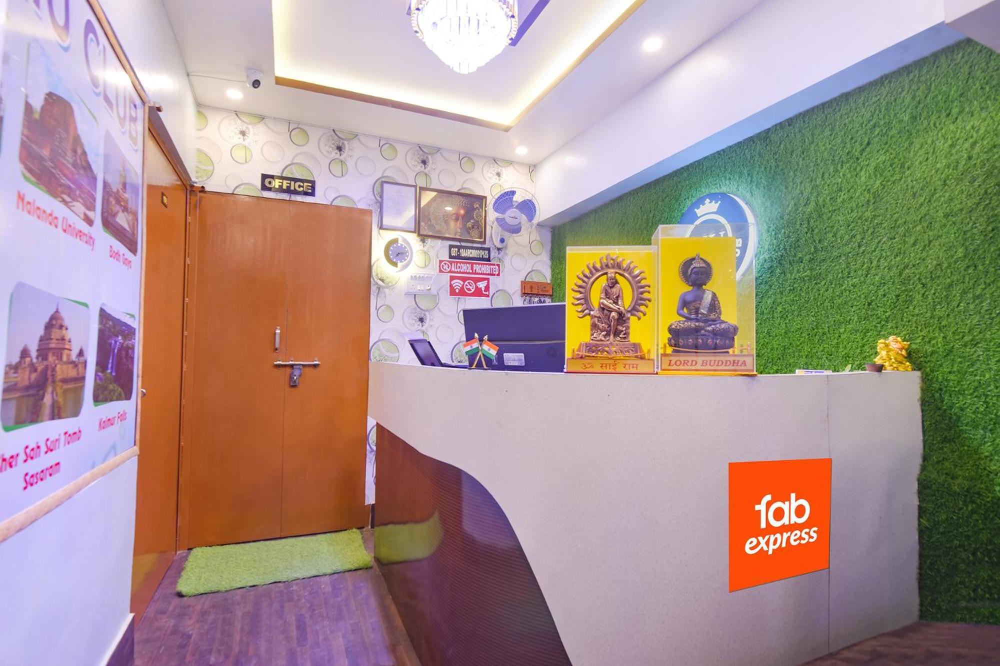 Отель Fabexpress Mu Club Патна Экстерьер фото